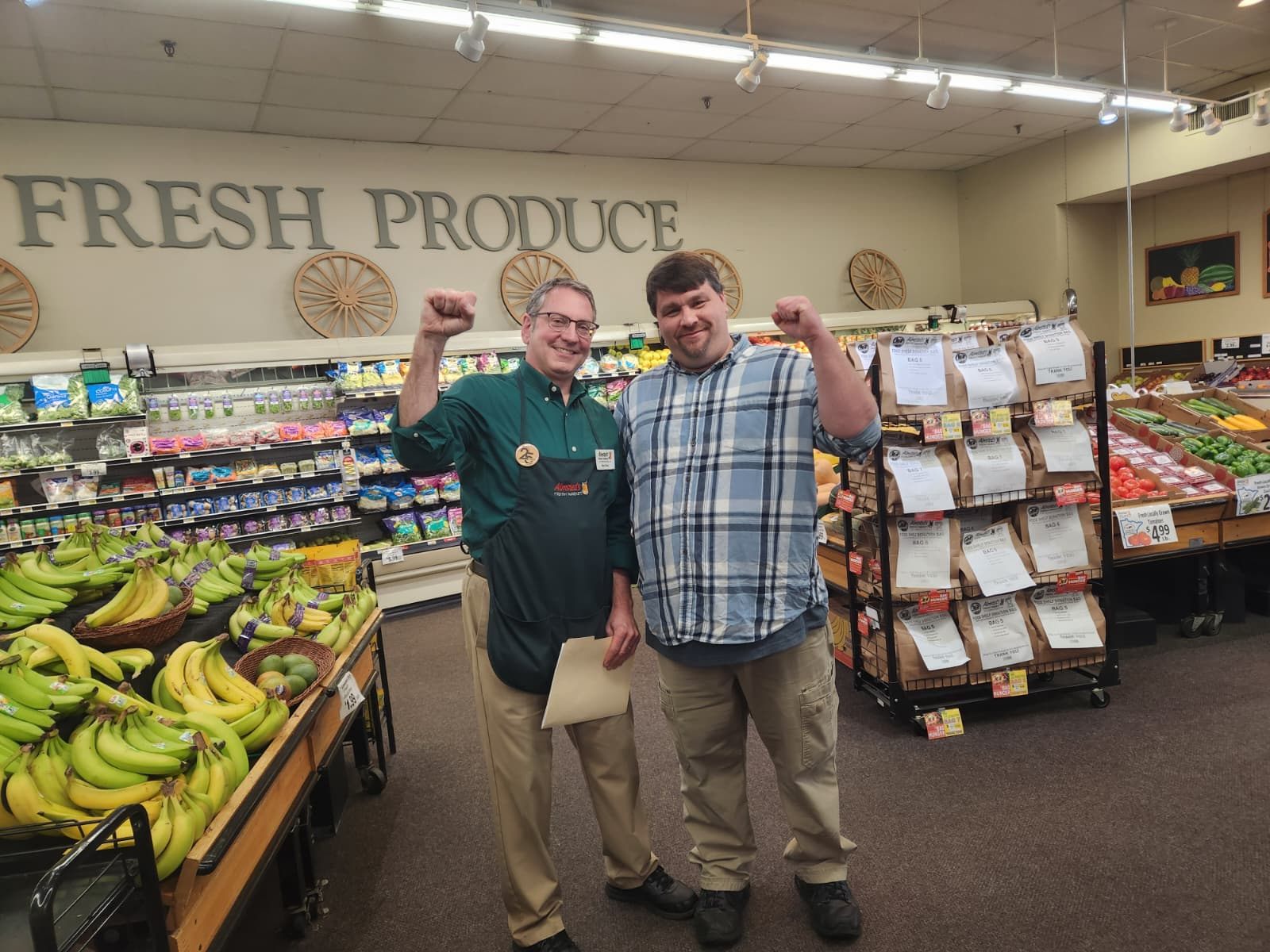UFCW Local 663 members working at Almsted's
